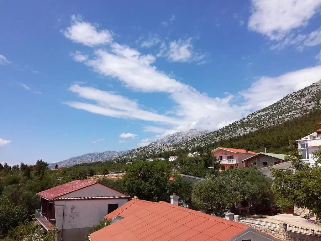 Apartments Andela Starigrad Paklenica