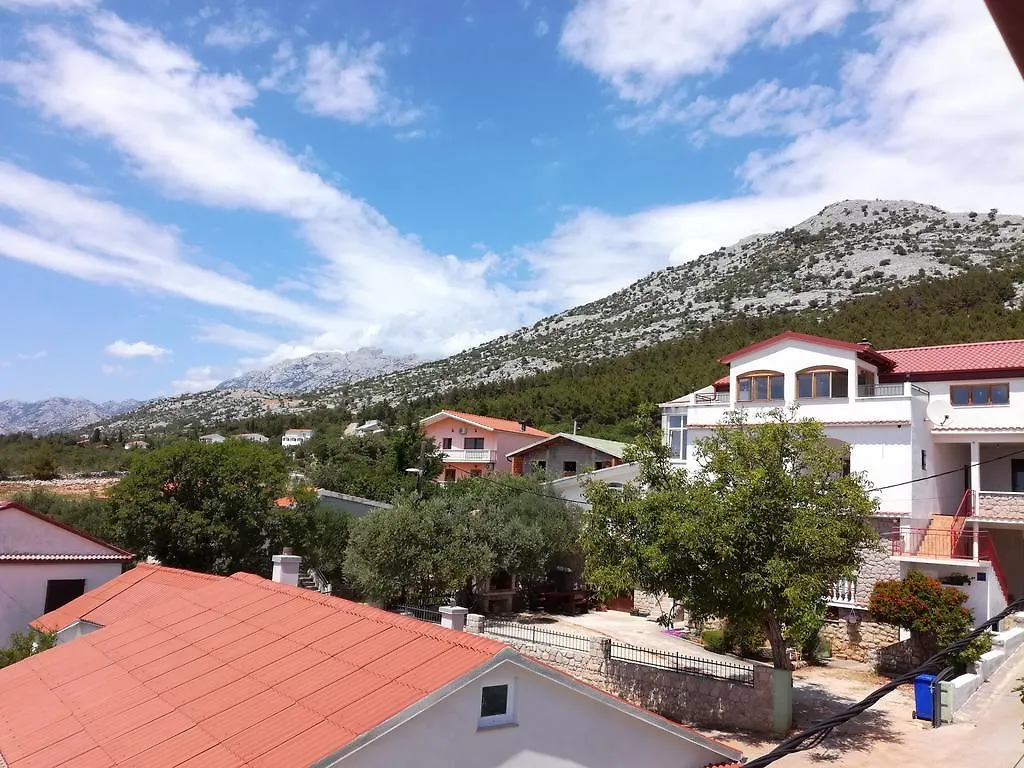 Apartments Andela Starigrad Paklenica